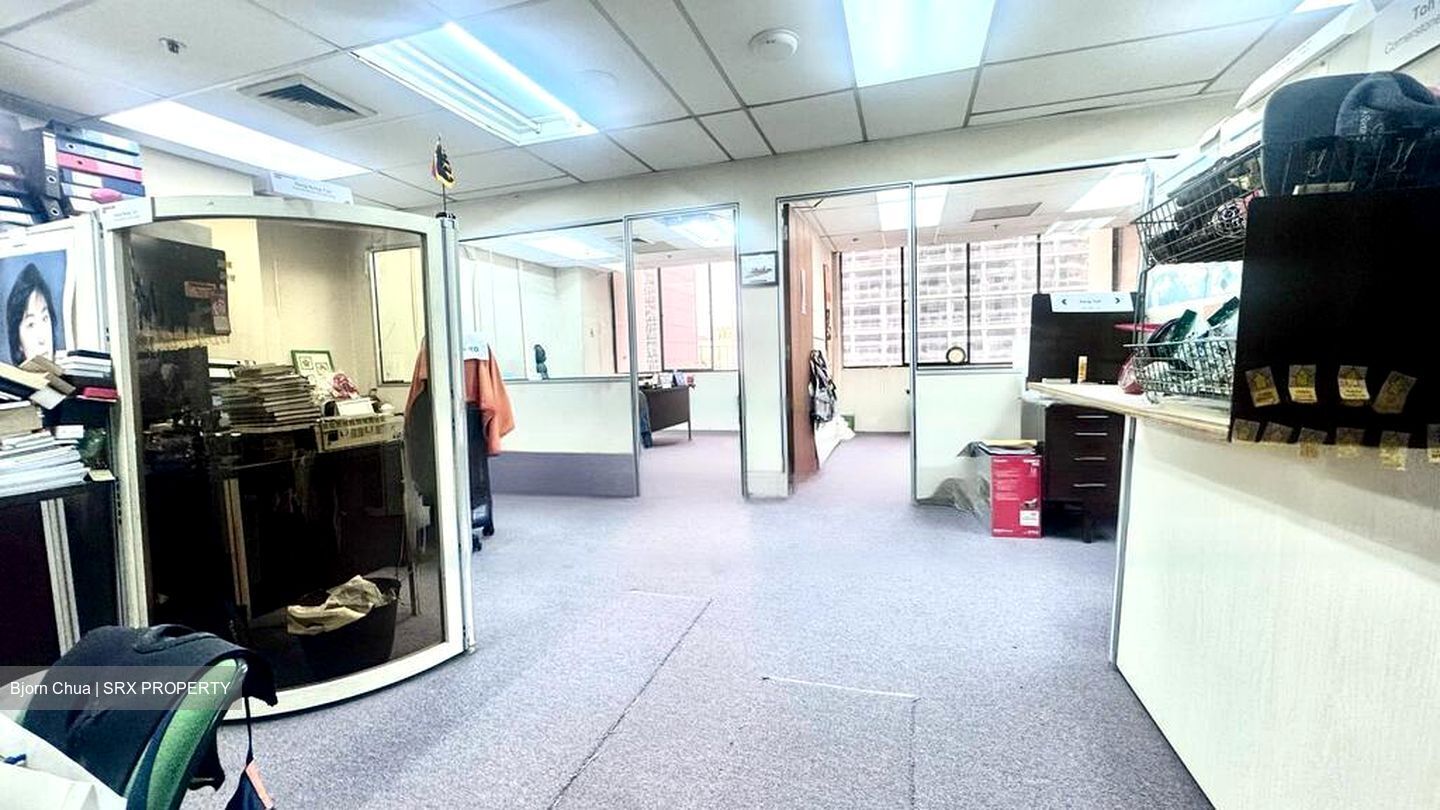 International Plaza (D2), Office #461390261